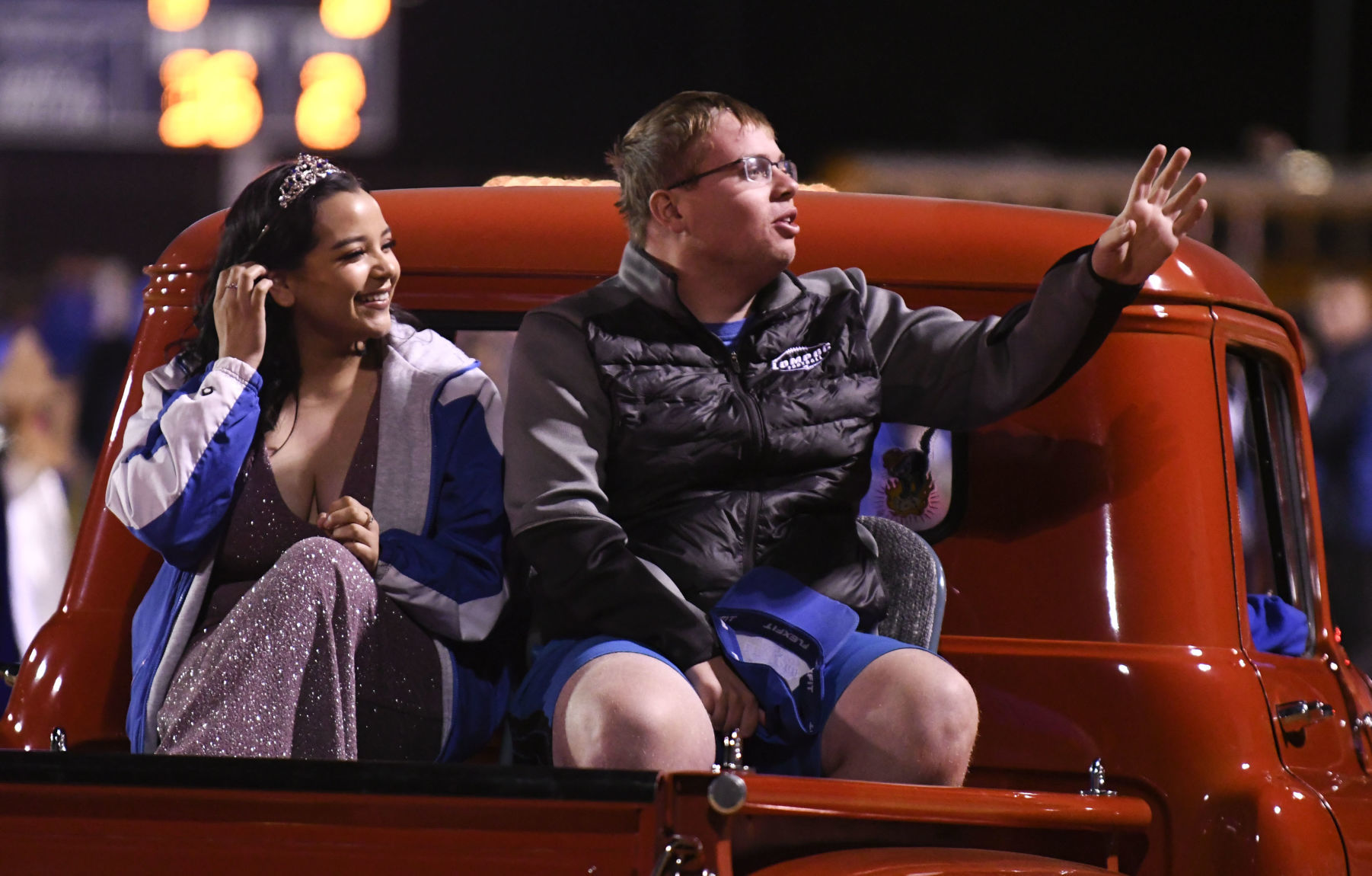 101119 Lompoc Homecoming 06.jpg